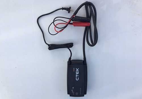 Chargeur de batterie – Image 2