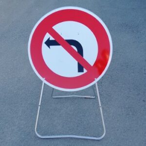 Interdit de tourner à gauche BK2a